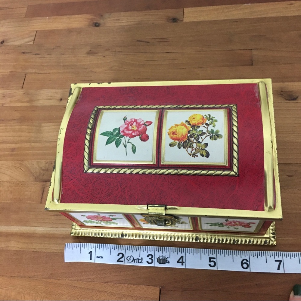 Vintage Linette Candy Tin Trinket Storage Box - Picture 13 of 16